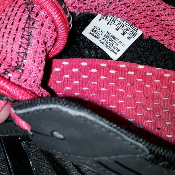 SALE ❤ HOT pink and black lightweight Adidas - Picture 3 of 3