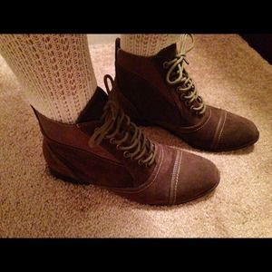 Steve Madden booties