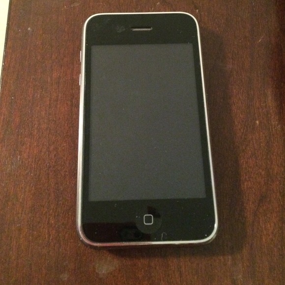 iphone 3G 8 GB. Smartphones for AT&T. - Picture 1 of 2