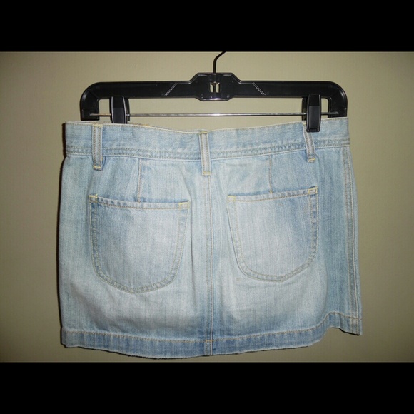 PRICE REDUCED! Distressed Jean mini skirt - Picture 2 of 3