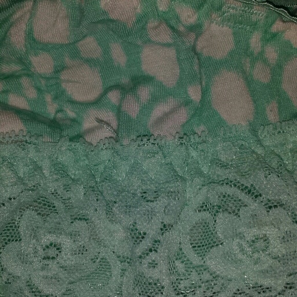 Lingerie top - Picture 3 of 3