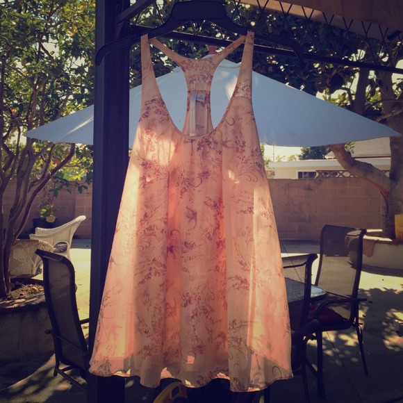 Lauren Conrad flowy blouse in pink - Picture 1 of 4
