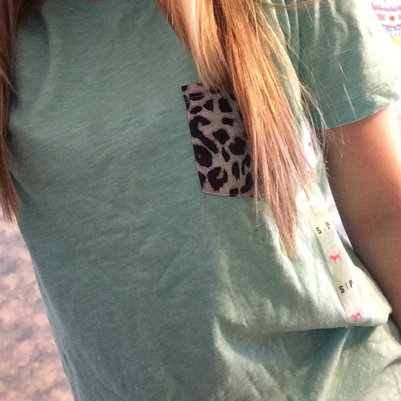 Oversize t-shirT PINK -closet closing!!