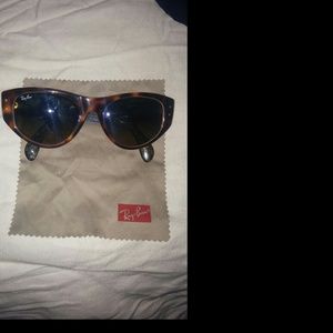Ray Ban Sunglasses, Case, and Lens Cloth!!