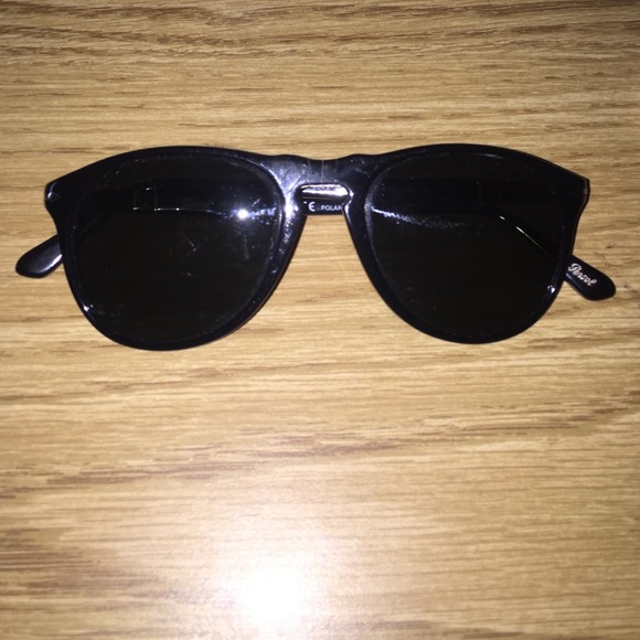 BRAND NEW PERSOL SUNGLASSES 100% Authentic