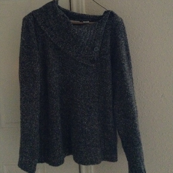 LIZ CLAIBORNE SWETER