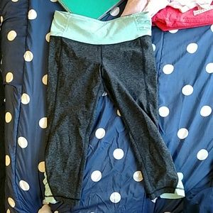 Undet armour yoga tights