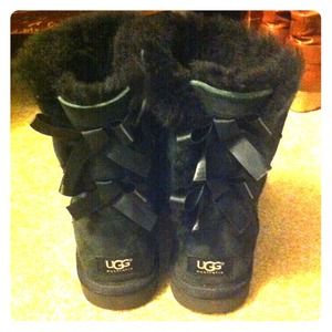 Bailey Bow Uggs