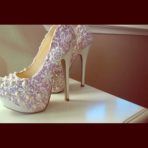 Shoe Dazzle Lavender Studded Heels