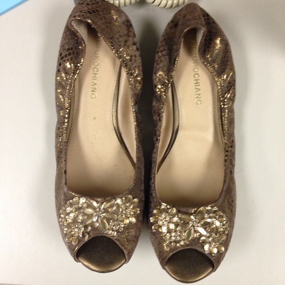 Arturo Chiang flats