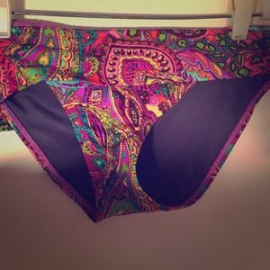 VS bathing suit bottom