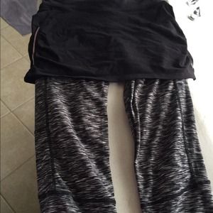 Athleta running skirt capris black size s
