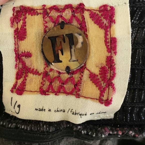 FLIRTY Free  People  Floral Mini size Large - Picture 2 of 3