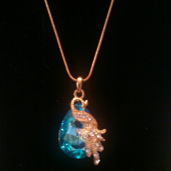 Exquisite crystal with peacock