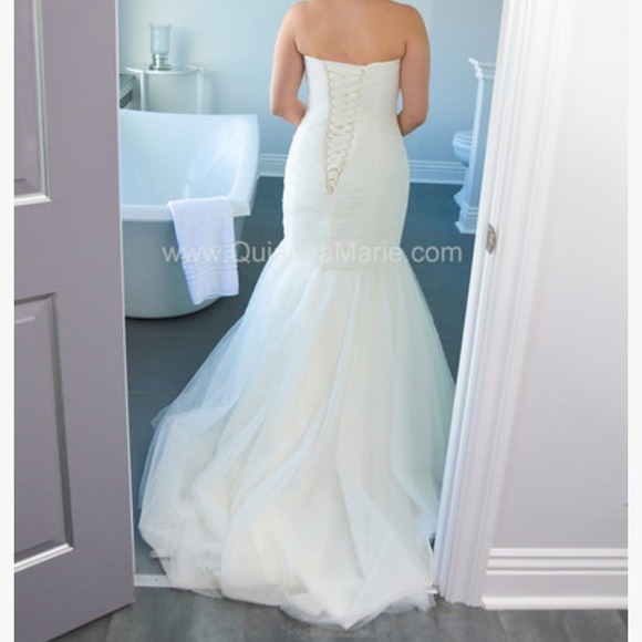 Dresses & Skirts - Wedding Dress