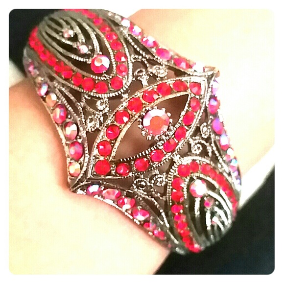 Jewelry - Evil eye cotoure fancy bracelet