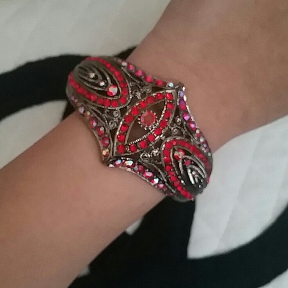 Evil eye cotoure fancy bracelet - Picture 2 of 3