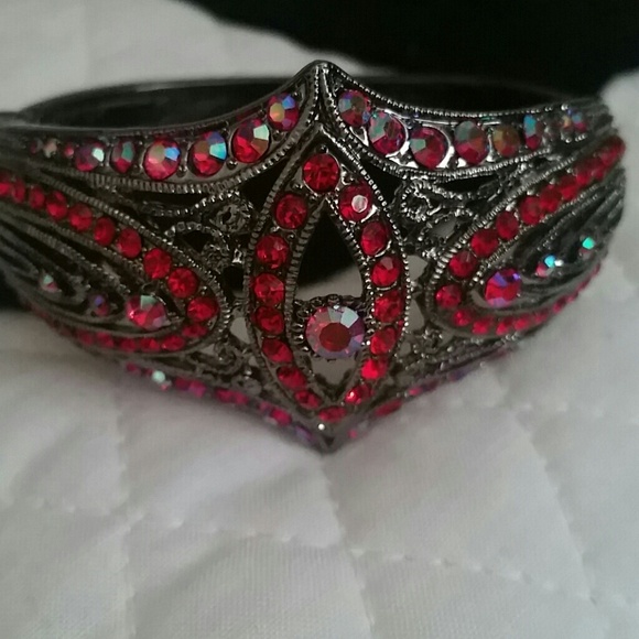 Evil eye cotoure fancy bracelet - Picture 3 of 3