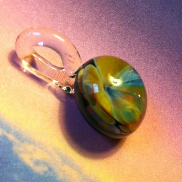 Lampworked glass pendant - Picture 3 of 4