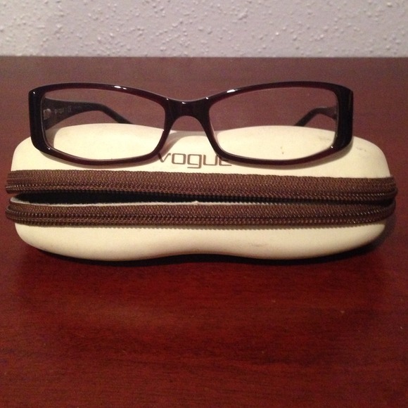 Vogue reading glasses