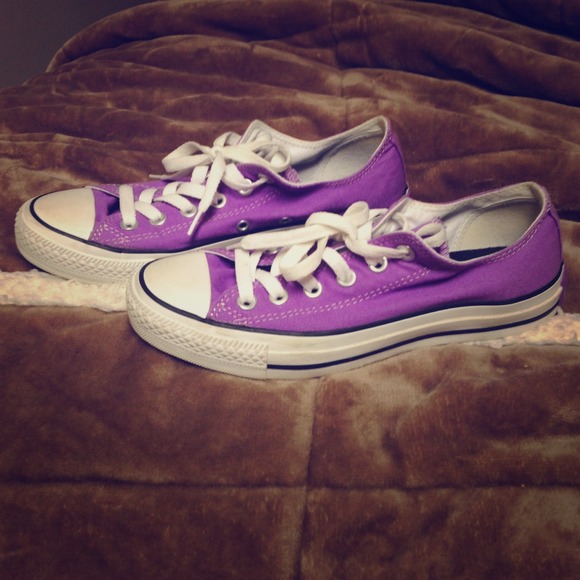 New WOT Purple Converse