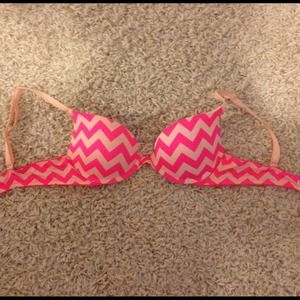 34B Victorias Secret Push-up bra