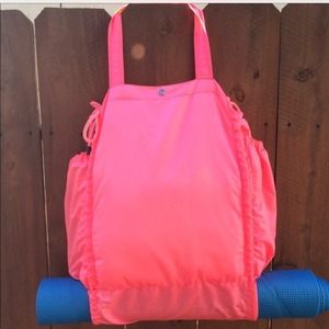 Lululemon yoga bag