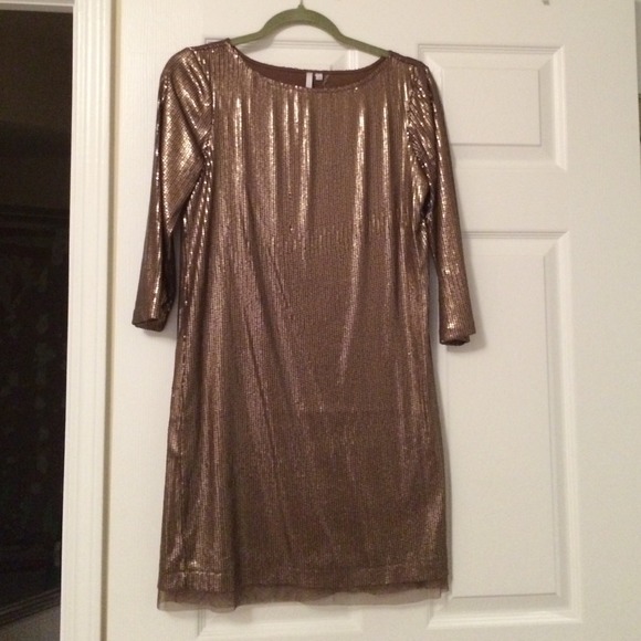 🎉HOST PICK🎉 Gold Sequin Shift Dress