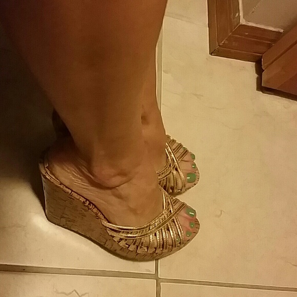 Gold shoes  in a good condition