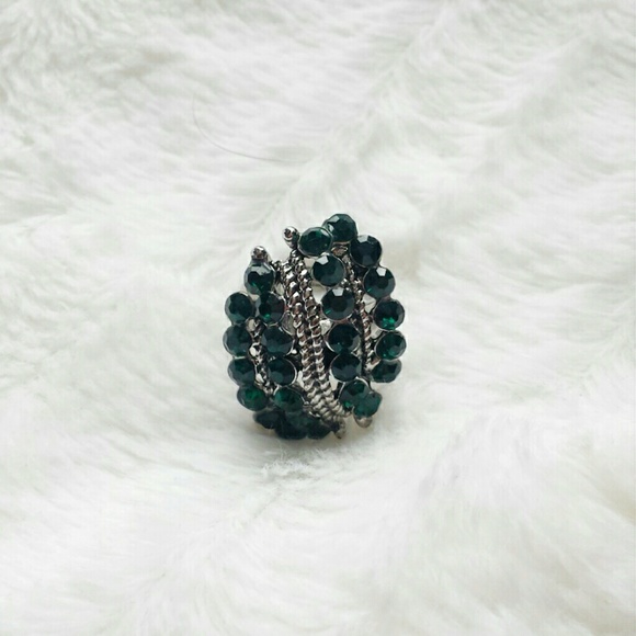 🆕 Emerald Green Organic Ring - Picture 1 of 2