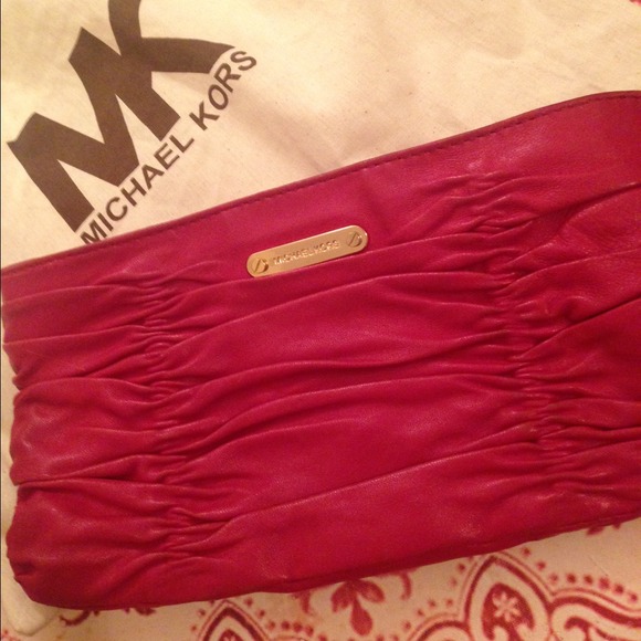 Michael Kors clutch *Gently used*