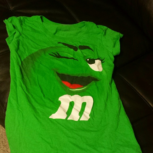Bunfle...M&M Tshirt and black earrings