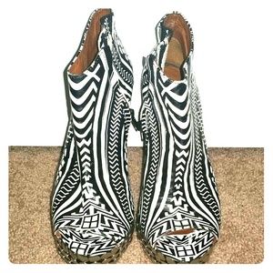 Jeffrey Campbell Bootie