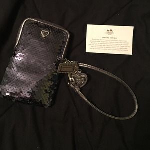 Poppy coach wristlet
