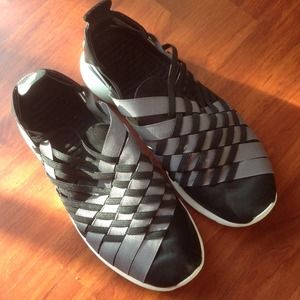 For JLSM:) Green and Black Roshe Run Woven