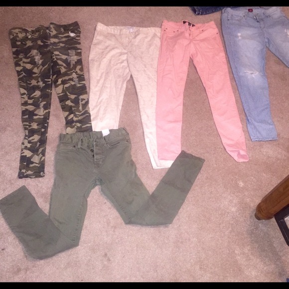 A bundle of pants❗️❗️◾️◾️◾️