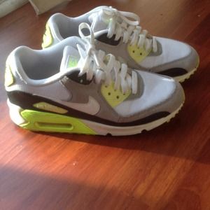 *PRICE REDUCED* Nike Air Max 90