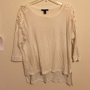 Hi – low white long-sleeve top