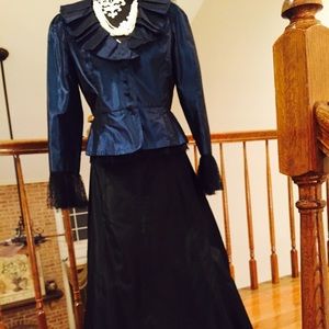 Teri Jon 100 % Silk evening top