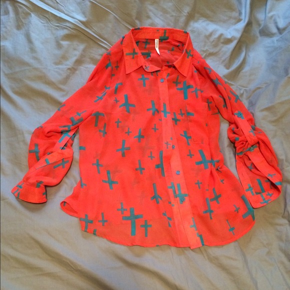 Cute cross top
