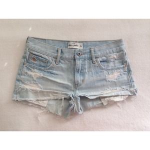 Abercrombie shorts with lace pockets. Kids size 16