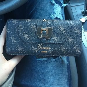 Guess wallet