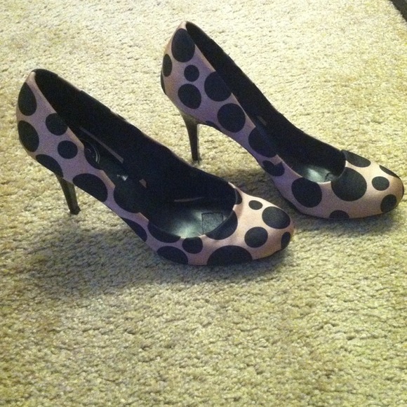 JS by Jessica Simpson heels - Picture 2 of 4