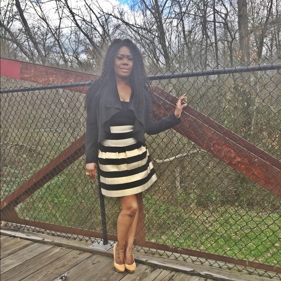 L.A.M.B platform pump NatGold pump