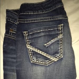 🚫SOLD🚫 BKE JEANS!