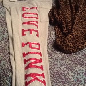 Victoria Secret Lounge wear "pink"