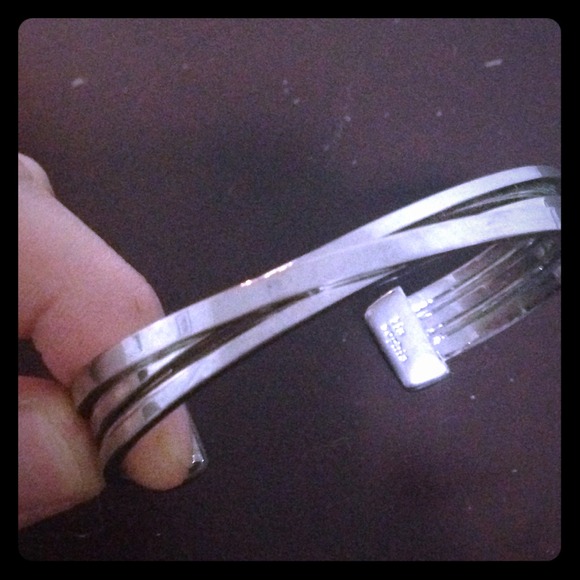 Lia Sophia bangle bracelet