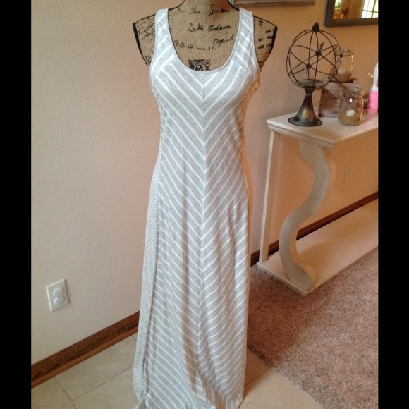 LC Lauren Conrad Dresses & Skirts - ❤️ NWT Maxi Dress by LC Lauren Conrad