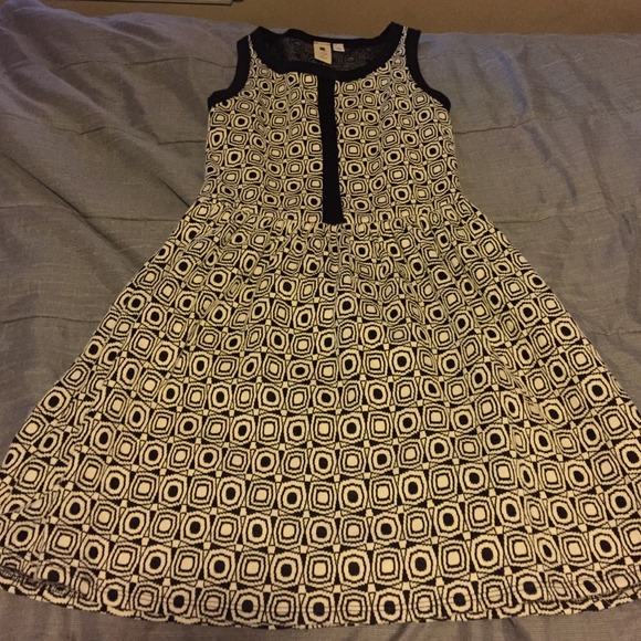 Black and white dress
