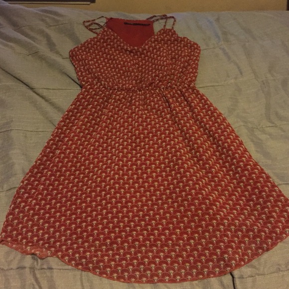 Brownish spaghetti staped sundress